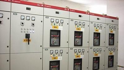 收到低壓配電柜別急著安裝，驗(yàn)貨是正常操作